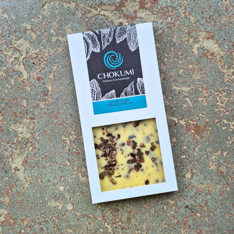 Weiße Schokolade mit Kakaonibs